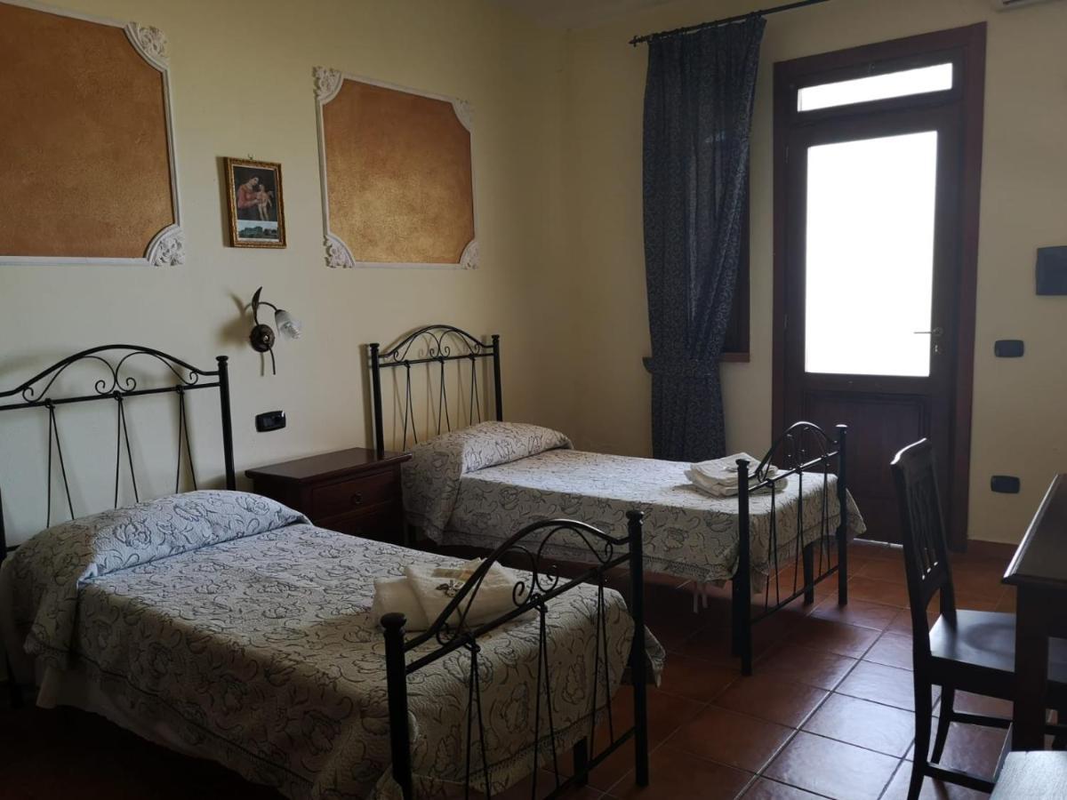 Agriturismo Catena Ciro Екстериор снимка