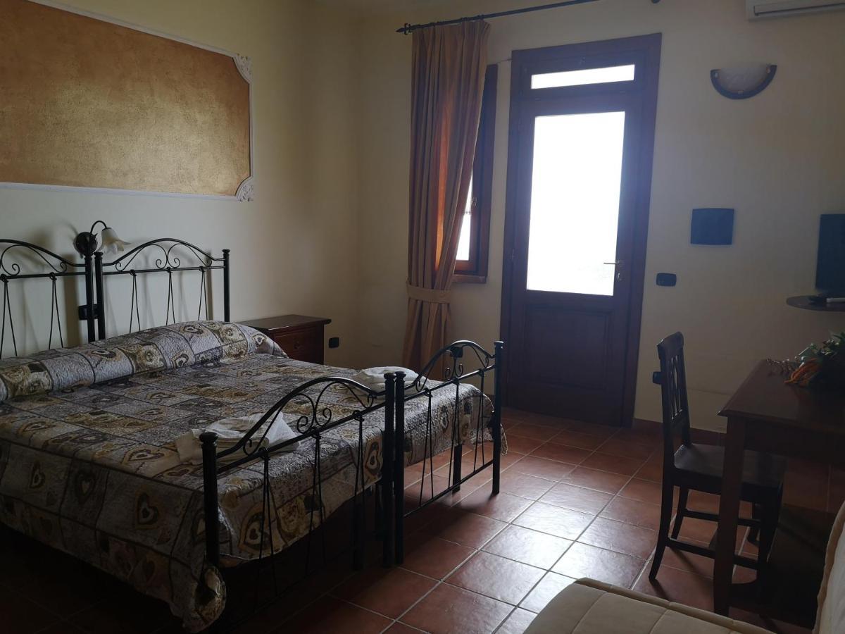Agriturismo Catena Ciro Екстериор снимка
