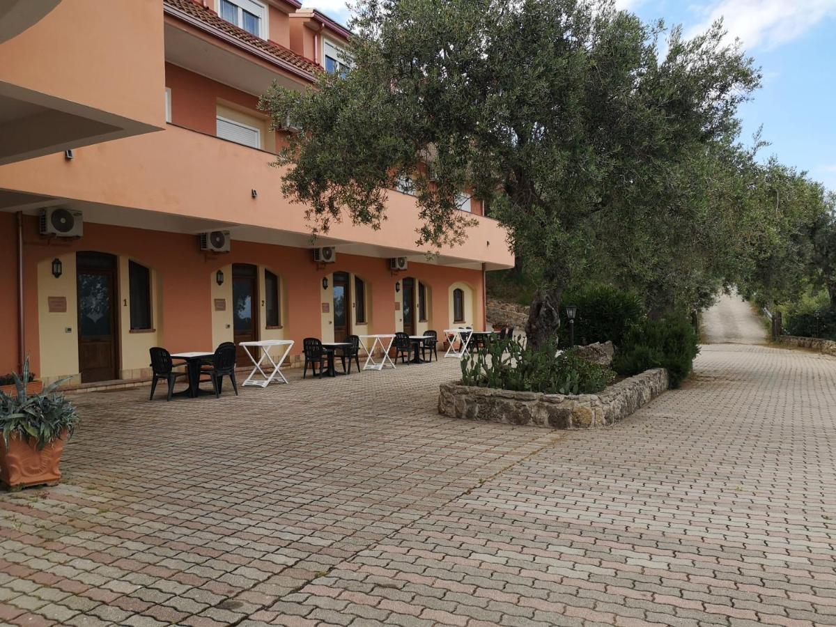 Agriturismo Catena Ciro Екстериор снимка
